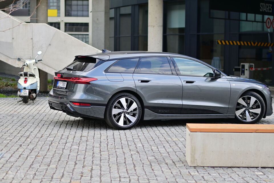 Audi A6 Avant e-tron