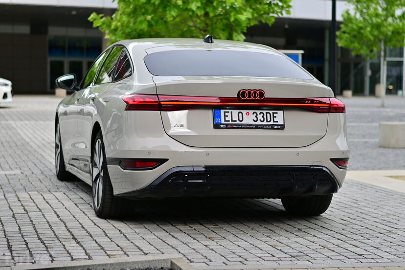 Audi A6 e-tron