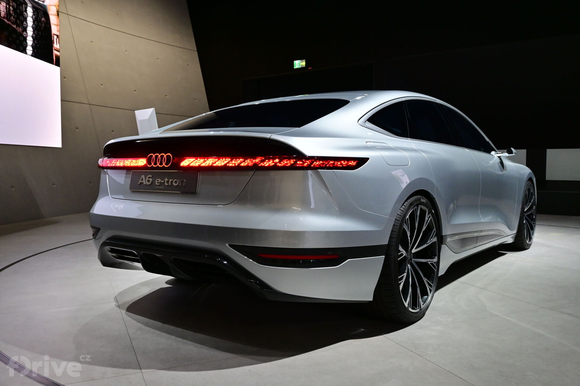 Audi A6 e-tron concept