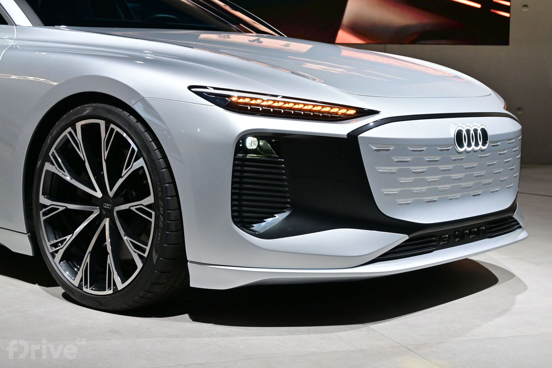 Audi A6 e-tron concept