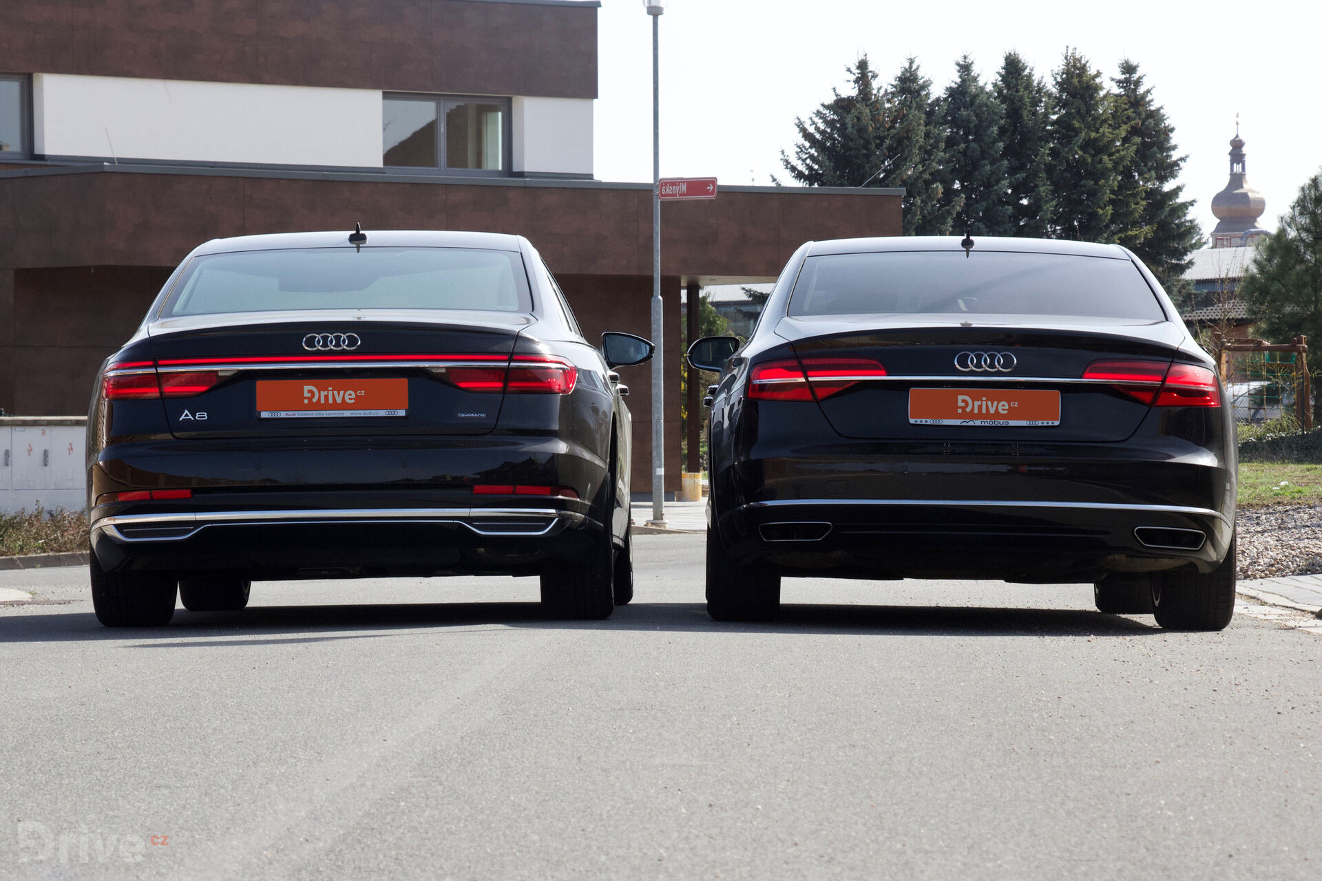 Audi A8 (2010) vs Audi A8 (2017)