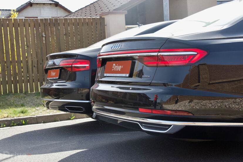 Audi A8 (2010) vs Audi A8 (2017)
