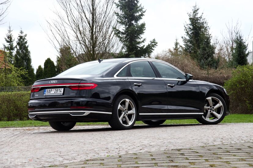 Audi A8 (2017)