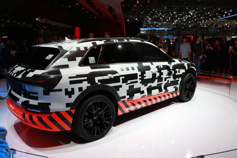 Audi e-tron