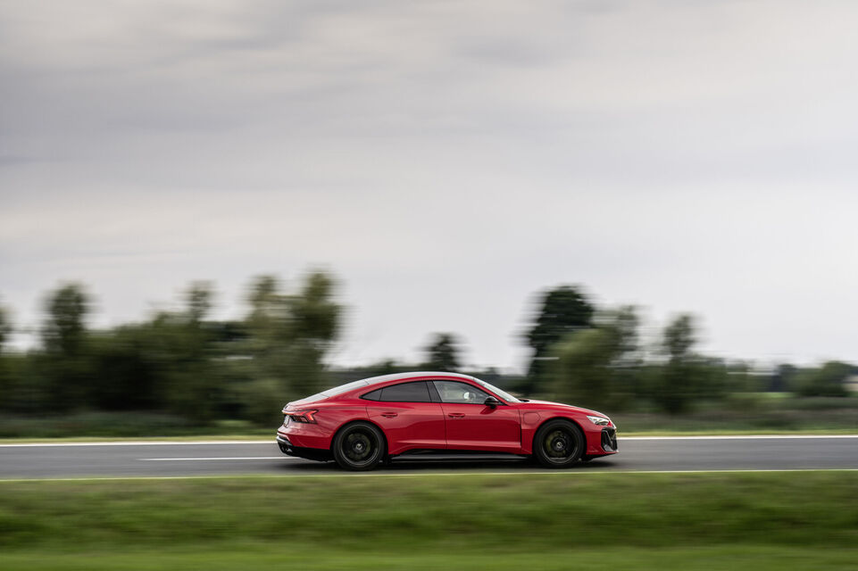 Audi e-tron GT (2024)