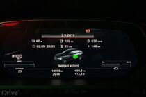 Audi e-tron na nabíjecí stanici E.ON