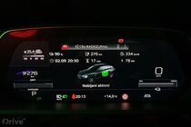 Audi e-tron na nabíjecí stanici E.ON