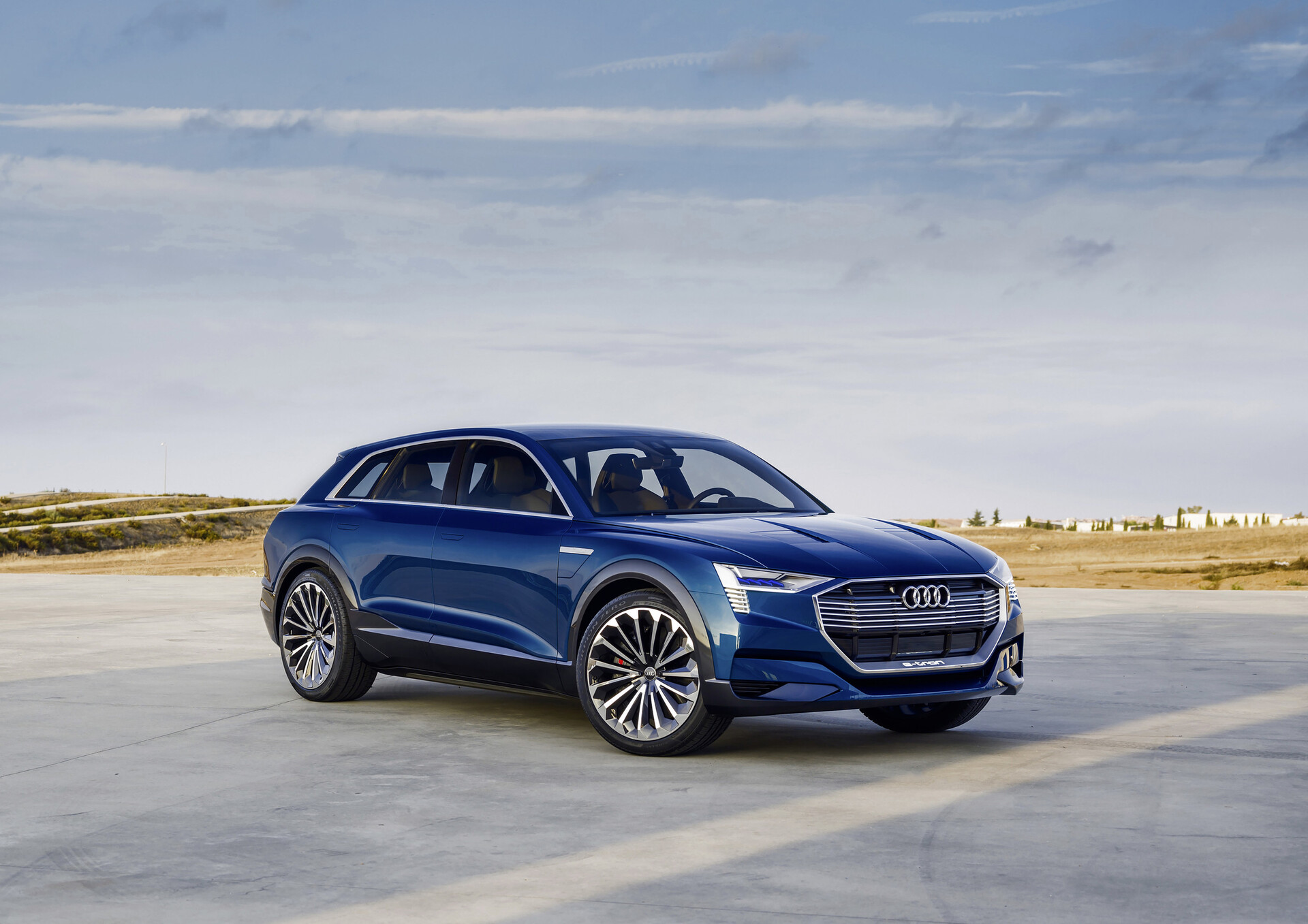Audi e-tron quattro koncept (2016)