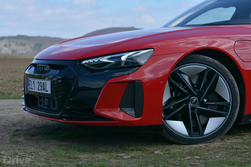 Audi e-tron RS GT