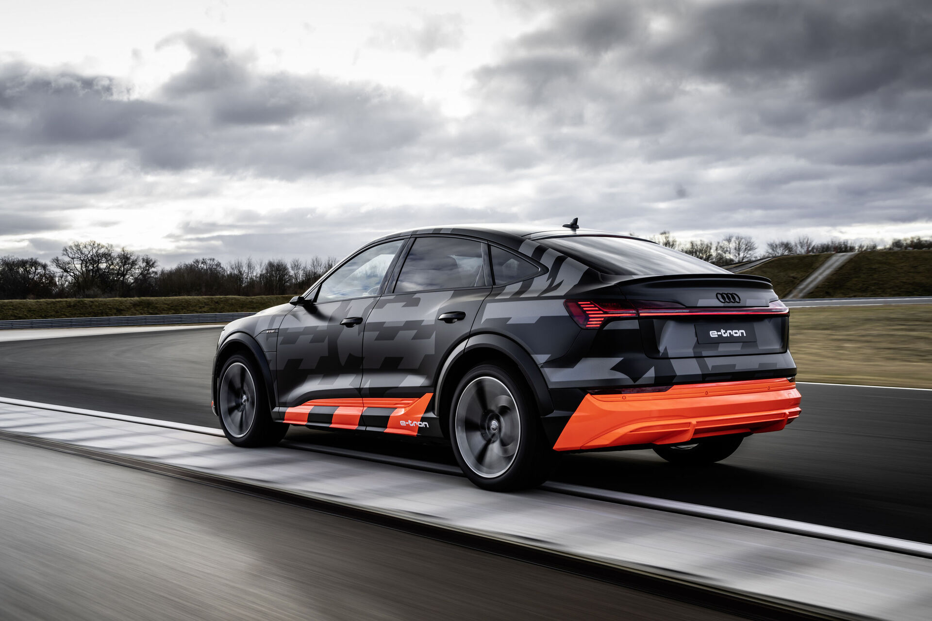 Audi e-tron S (2020)