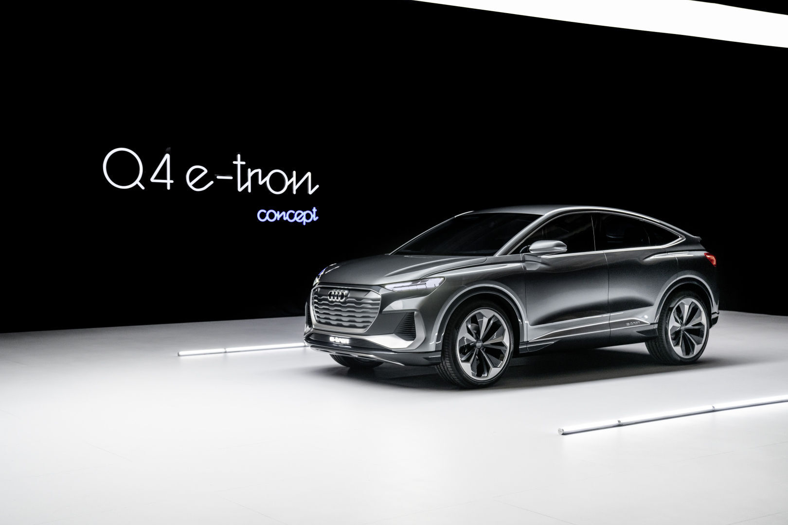 Audi Q4 e-tron Sportback concept