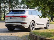 Audi Q6 e-tron (2023)