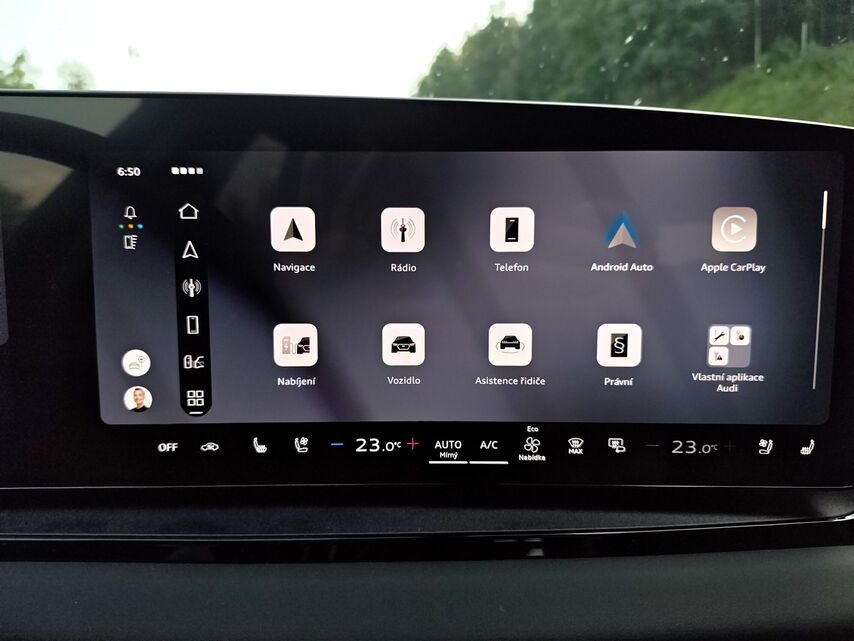 Audi Q6 e-tron (2023)