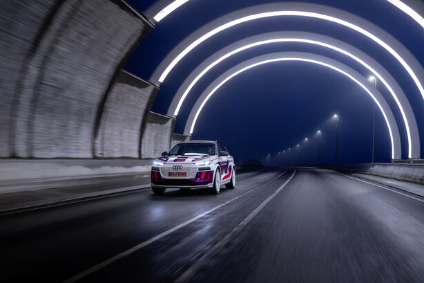 Audi Q6 e-tron (2023)