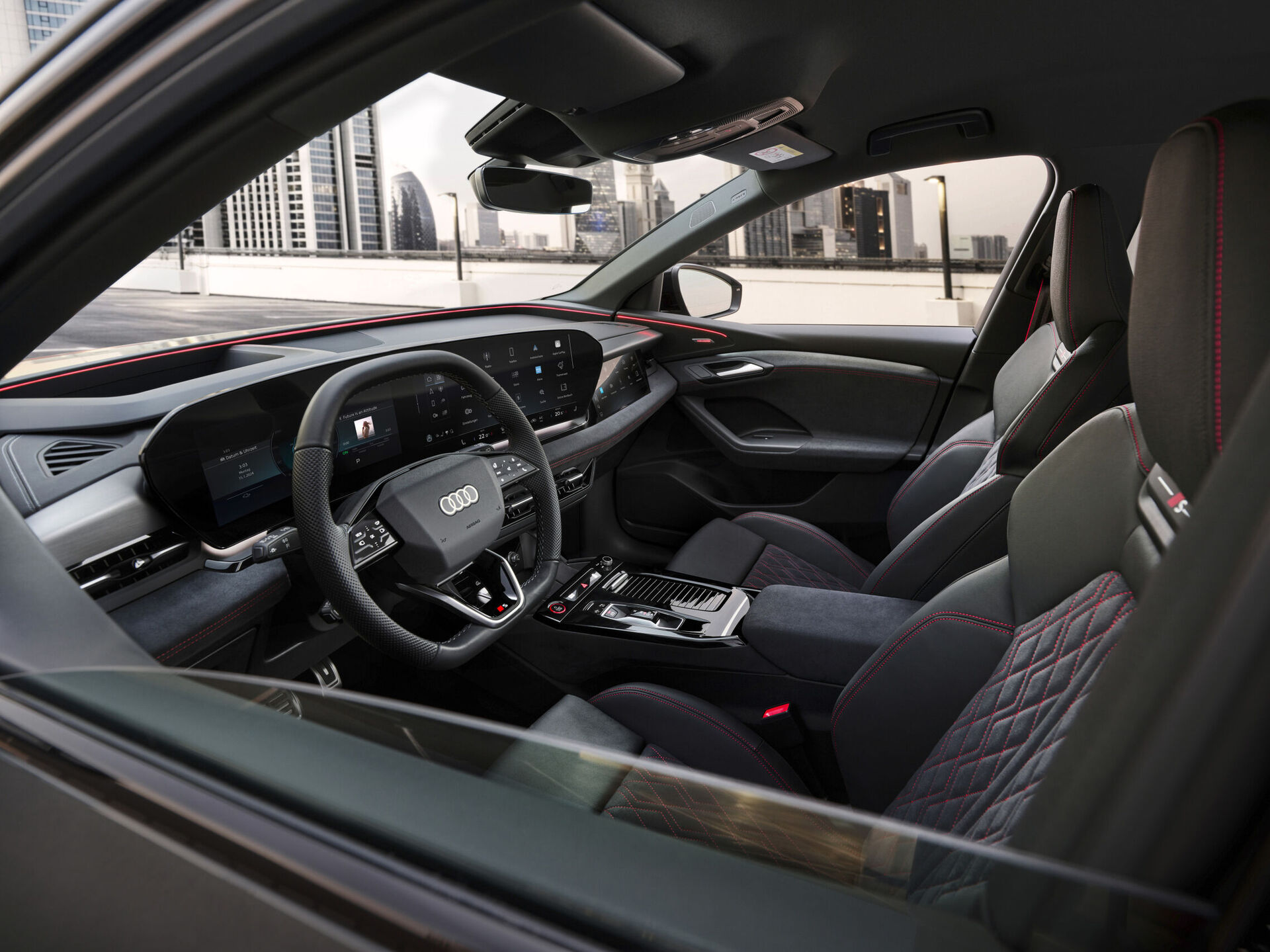 Audi Q6 e-tron (2023)