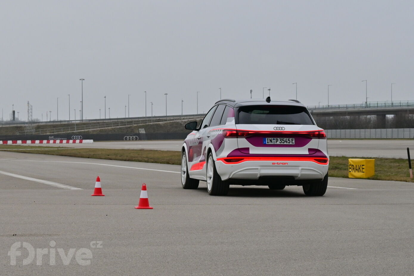 Audi Q6 e-tron (2023)