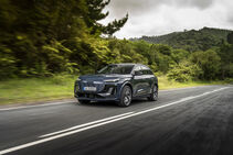 Audi Q6 e-tron (2023)