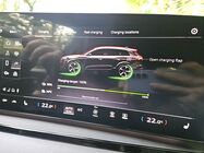 Audi Q6 e-tron (2023)