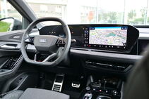 Audi Q6 e-tron (2023)