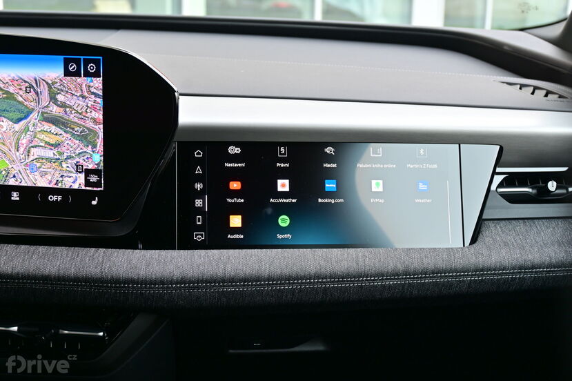 Audi Q6 e-tron (2023)