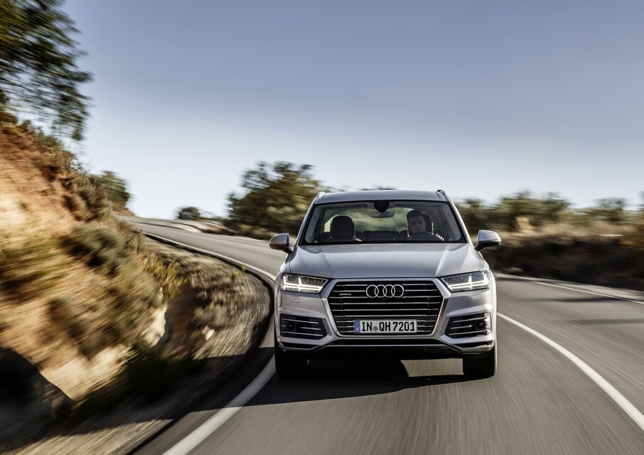 Audi Q7 e-tron (2015)