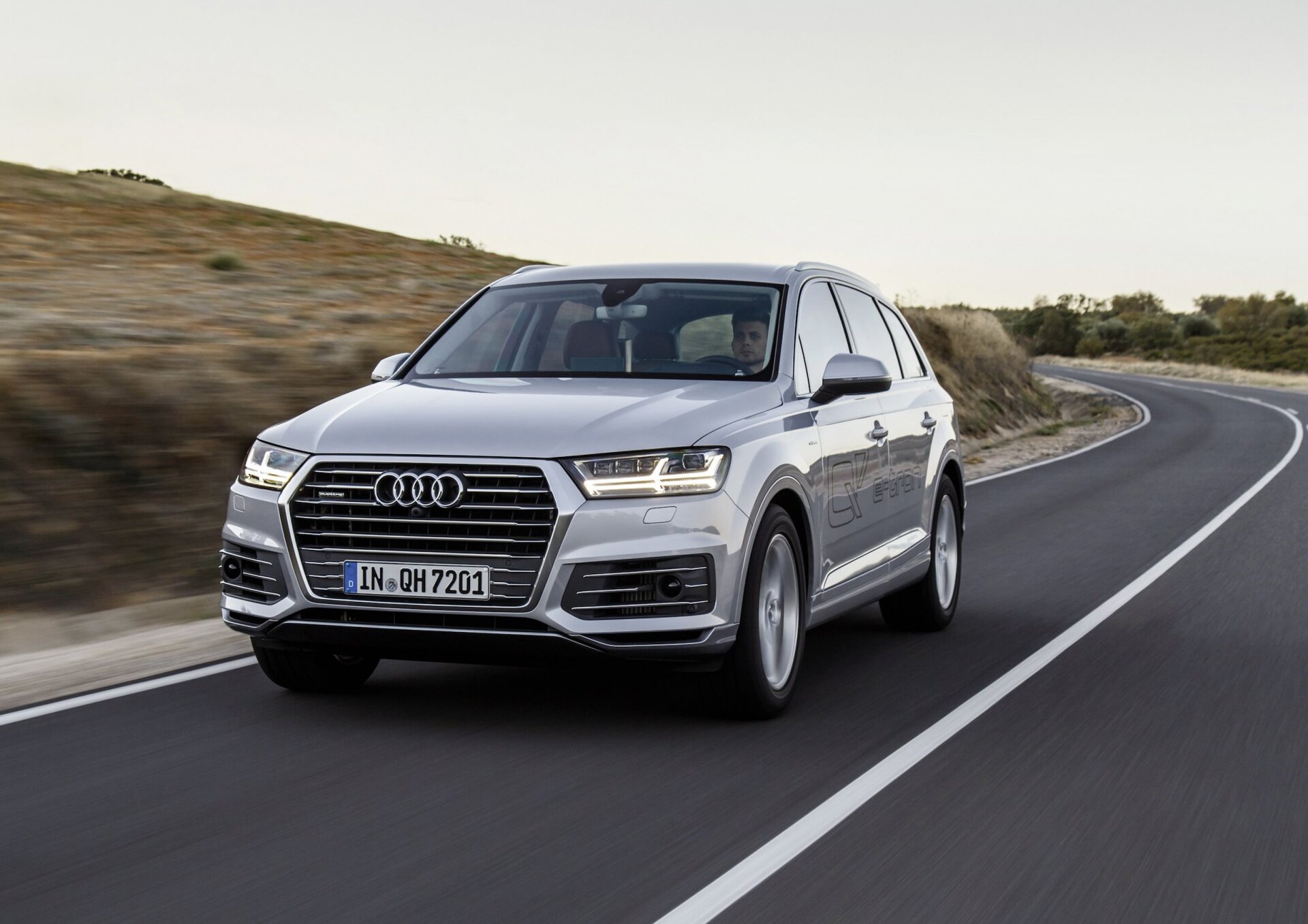 Audi Q7 e-tron (2015)