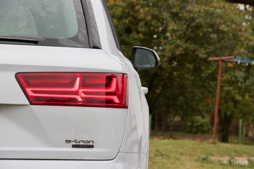 Audi Q7 e-tron (2015)