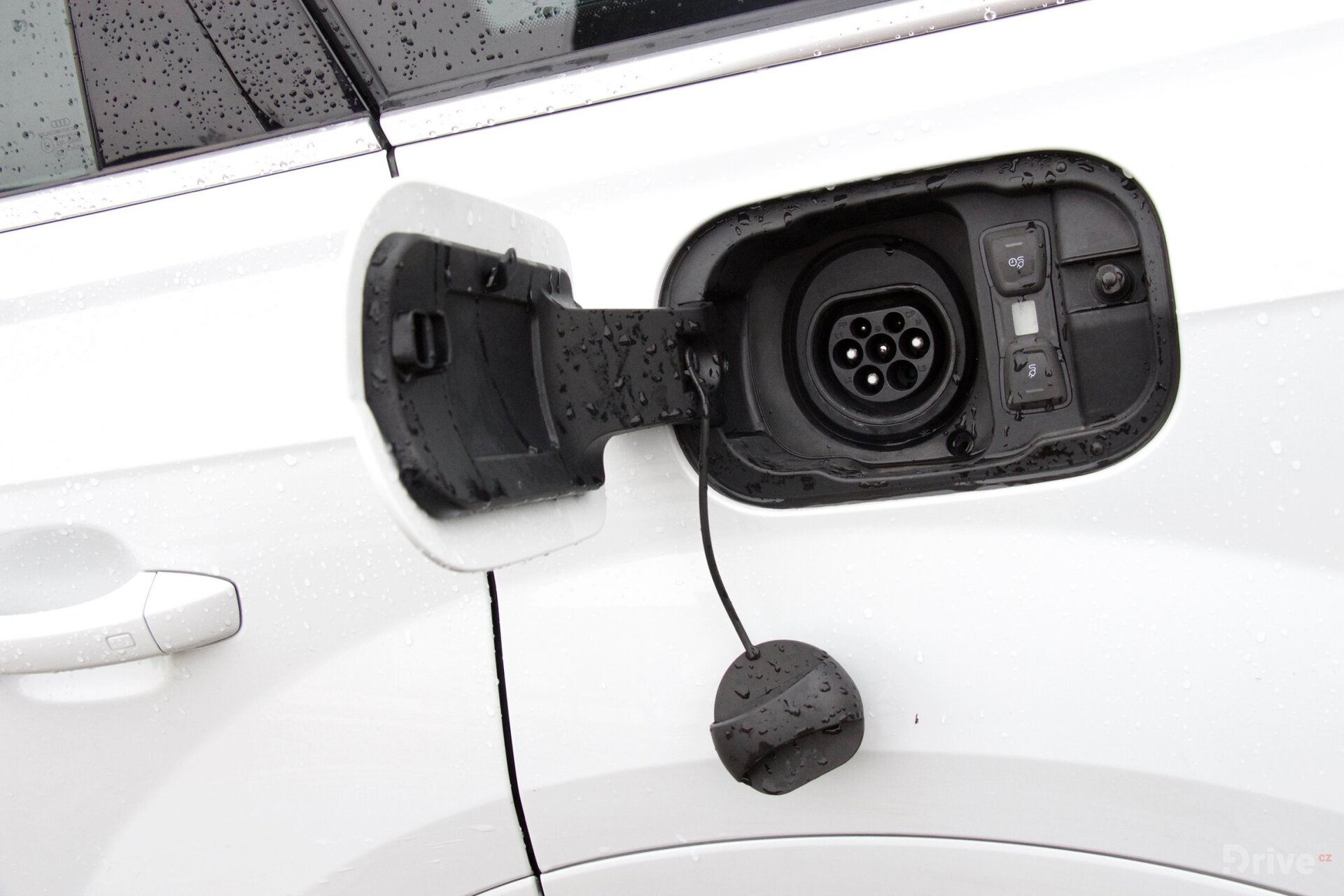 Audi Q7 e-tron (2015)