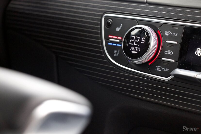 Audi Q7 e-tron (2015)