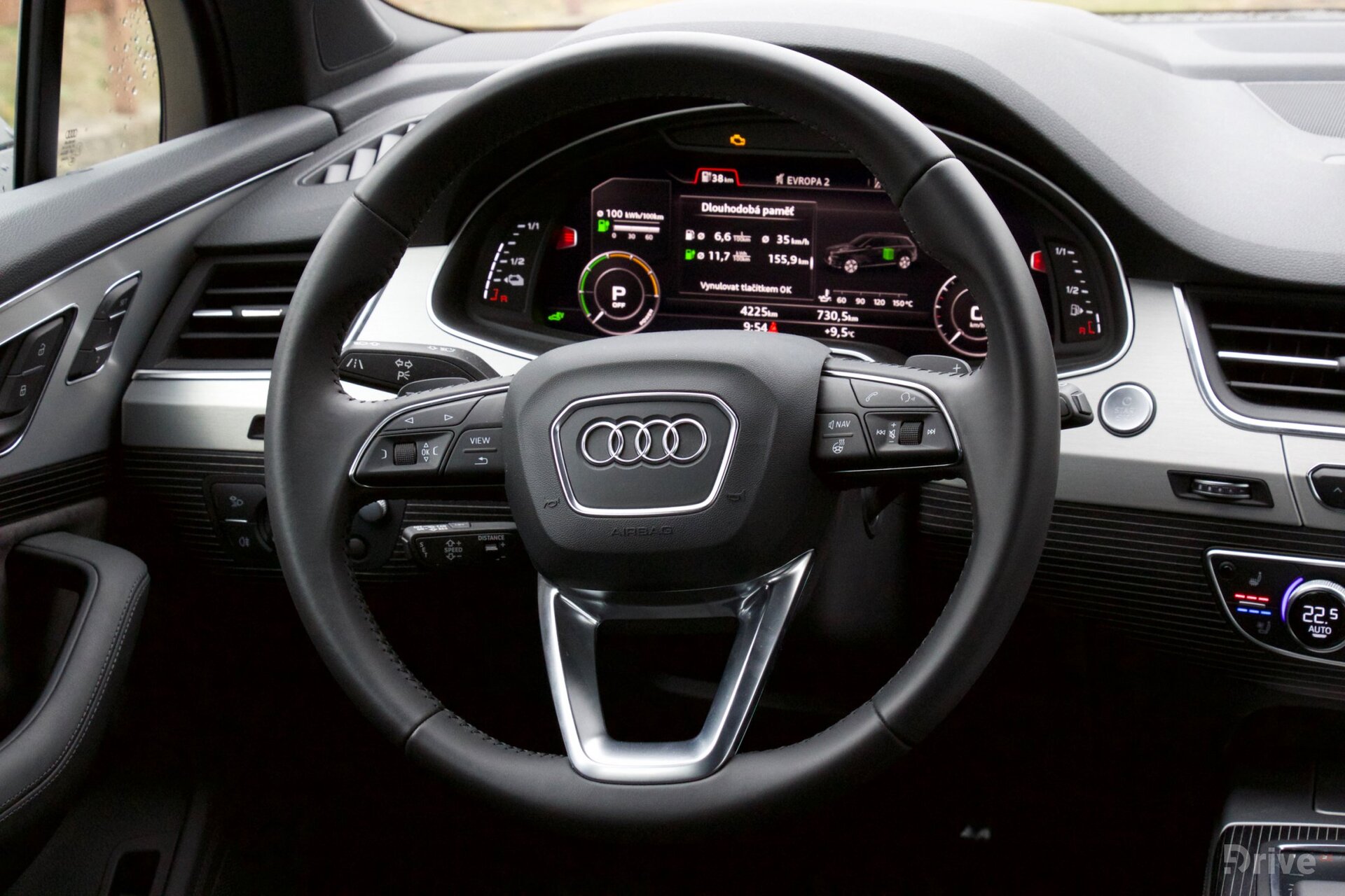 Audi Q7 e-tron (2015)