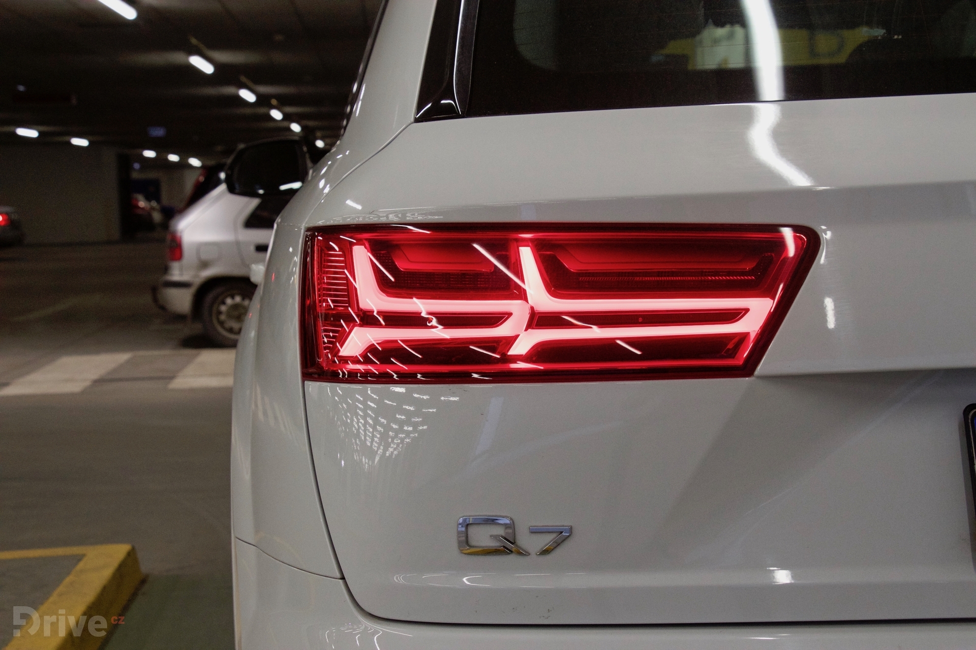 Audi Q7 e-tron světlomet
