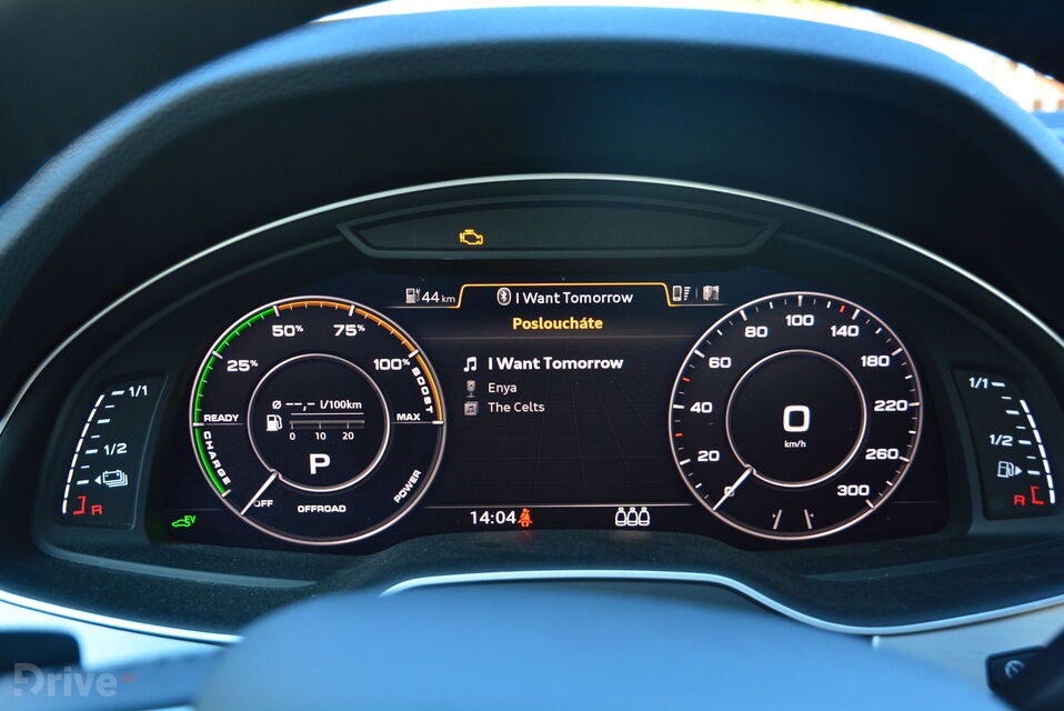 Audi Q7 e-tron virtual cockpit