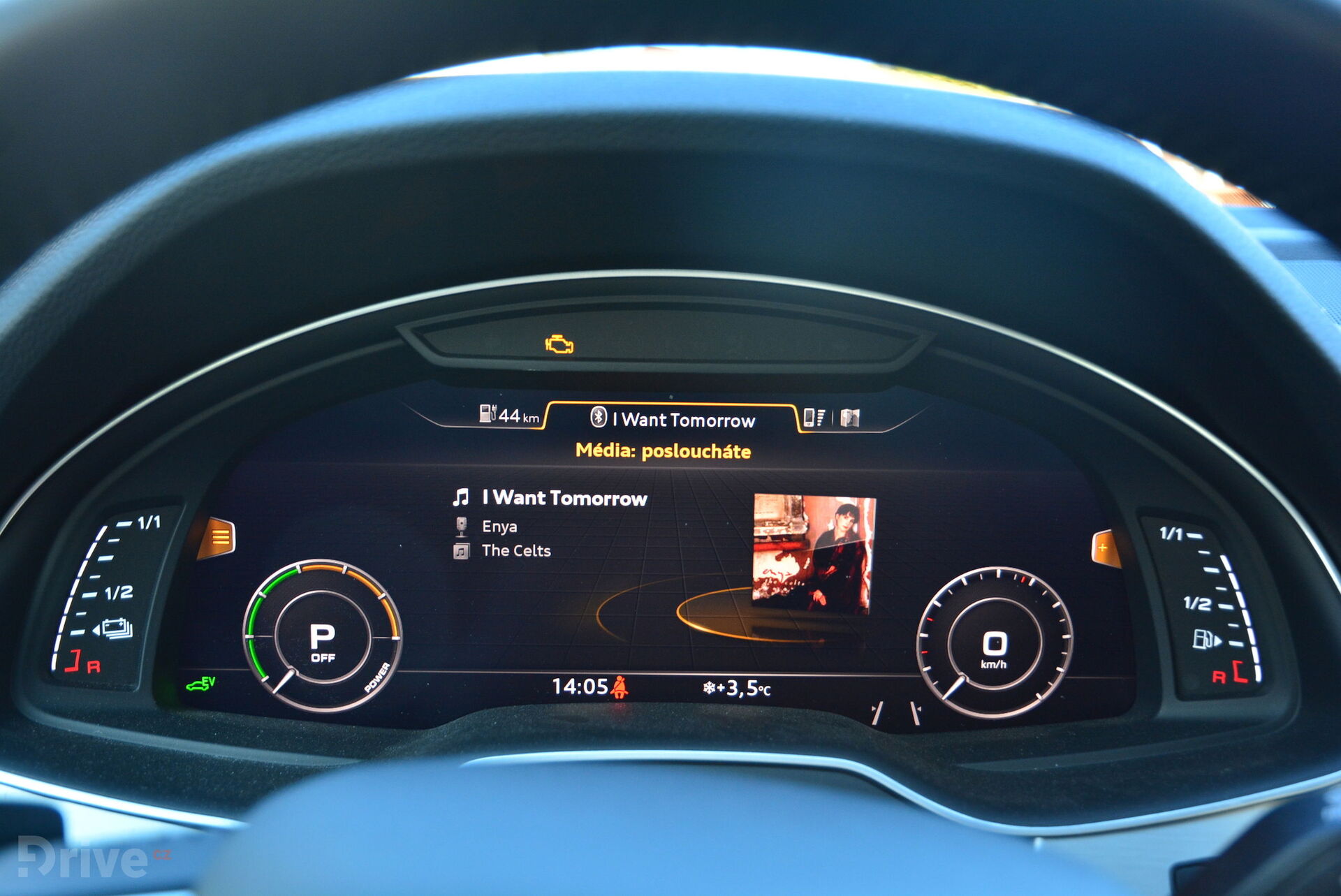 Audi Q7 e-tron virtual cockpit