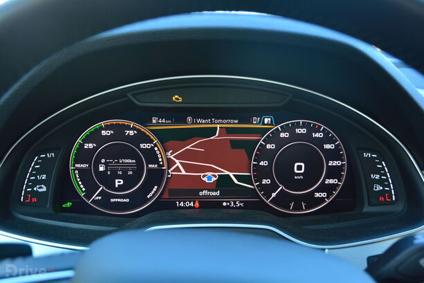 Audi Q7 e-tron virtual cockpit