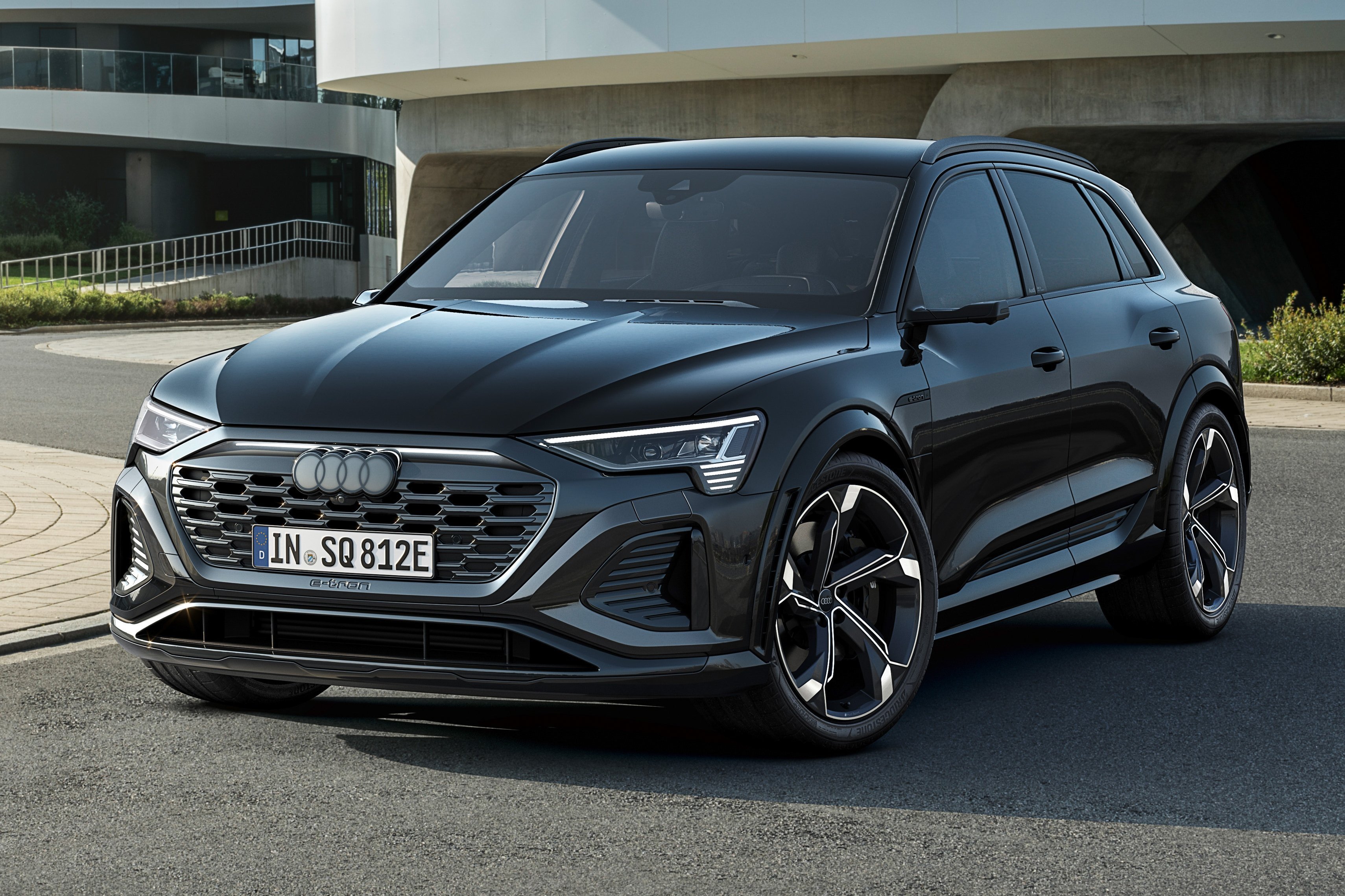 Audi Q8 etron výbava a cena fDrive.cz