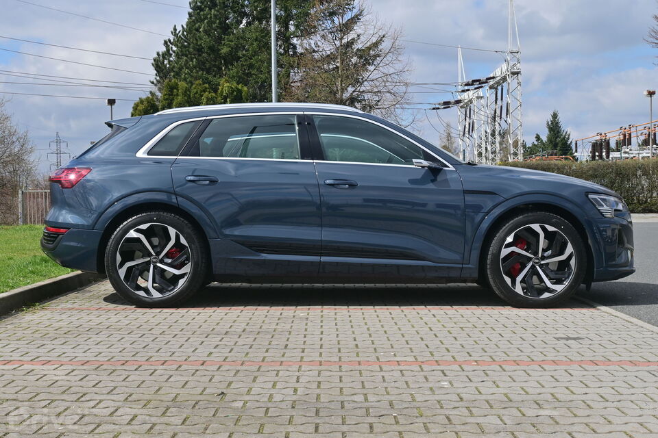 Audi Q8 e-tron