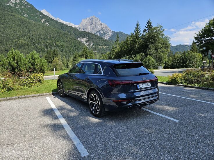 Audi Q8 e-tron