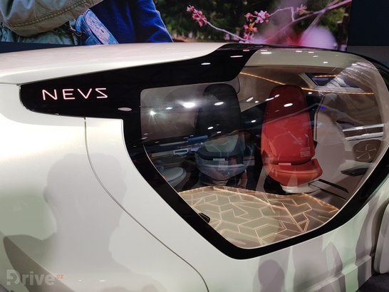 Autonomní automobil NEVS