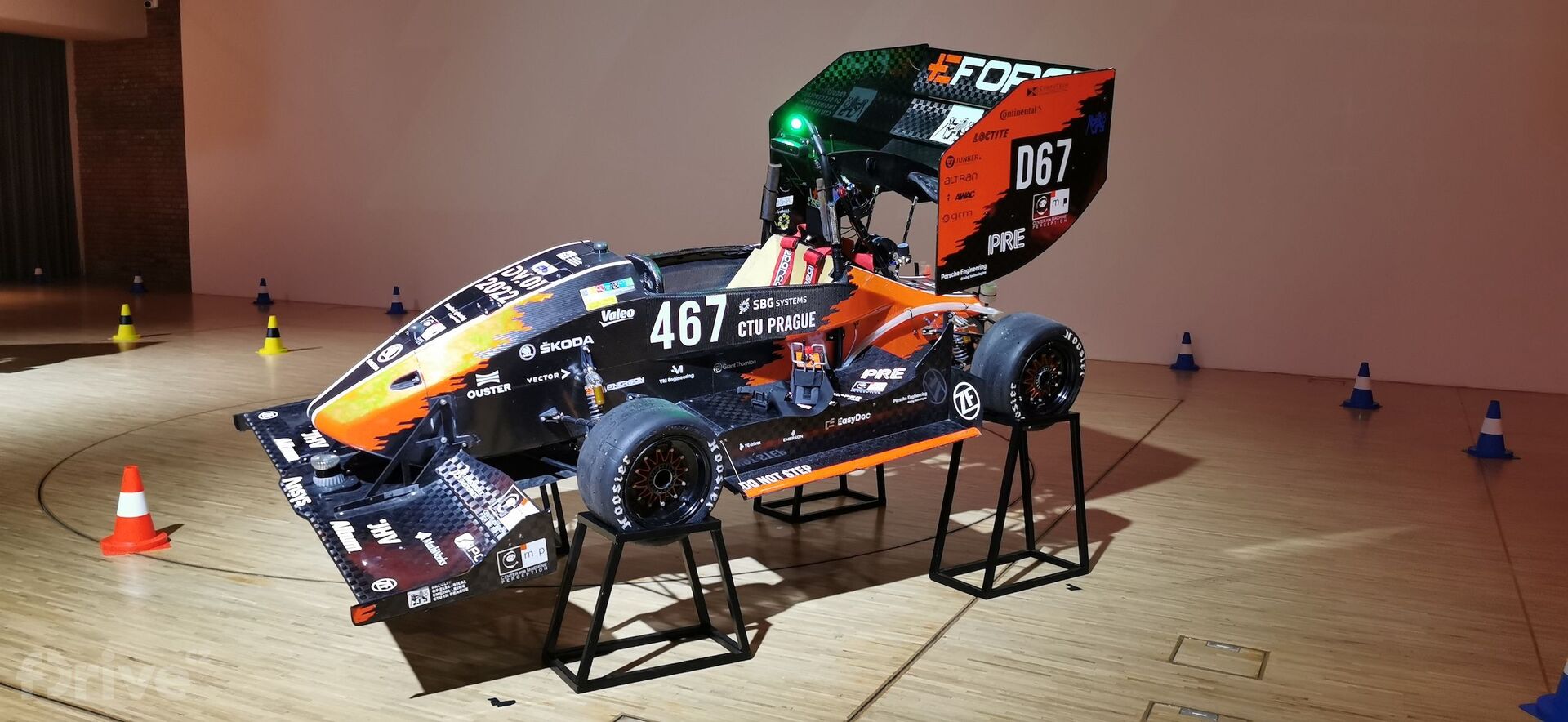 Autonomní elektrická formule DV.01