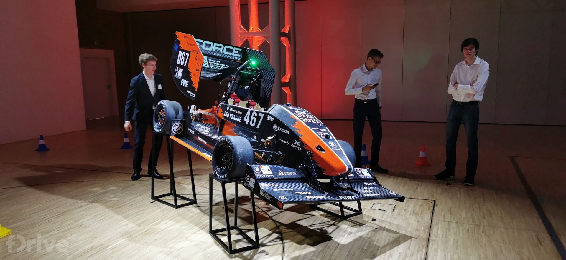 Autonomní elektrická formule DV.01