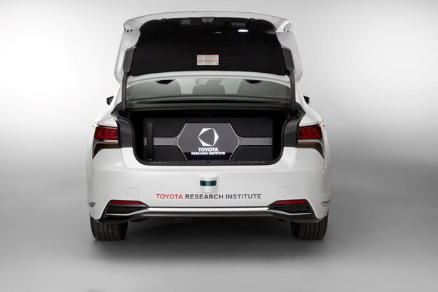 autonomní vozidlo Lexus