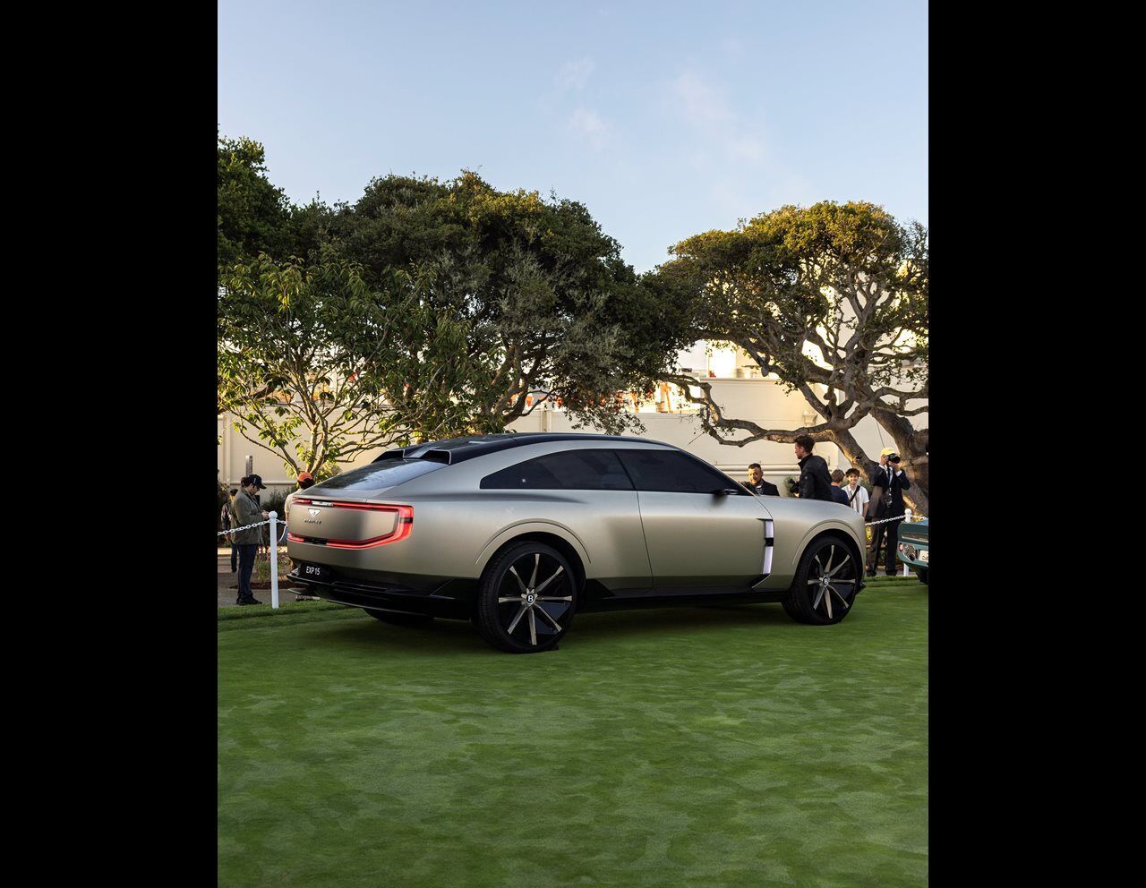 Bentley EXP 15