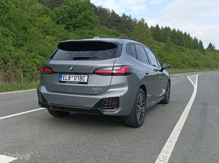 BMW 230e xDrive Active Tourer