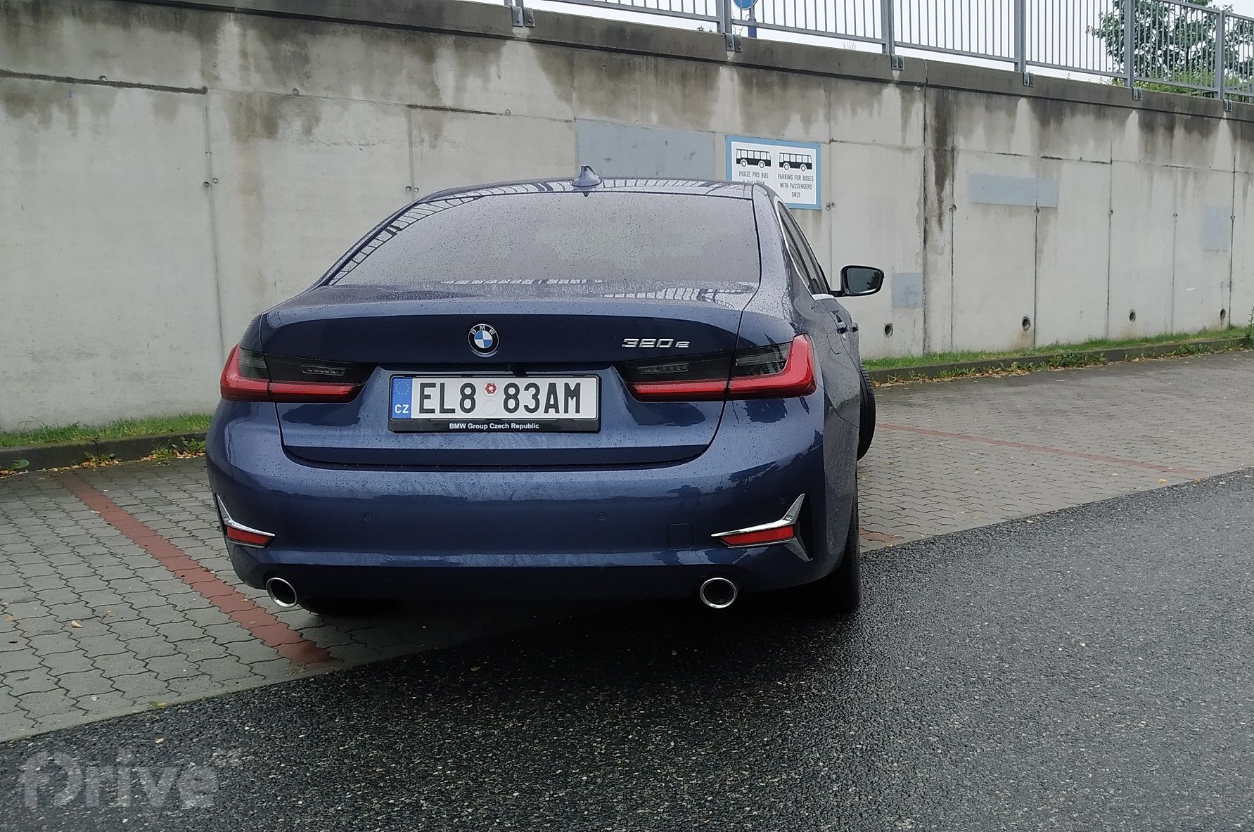 BMW 320e (2021)