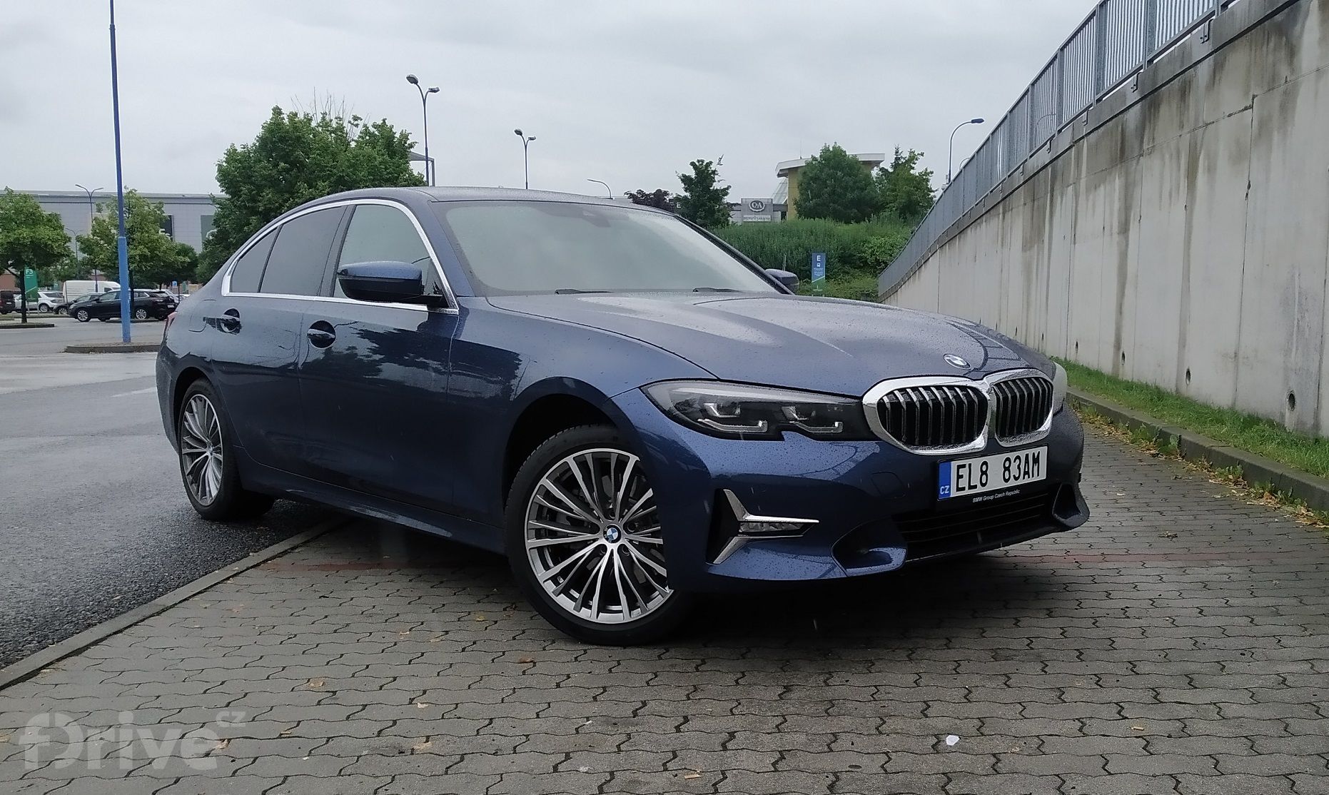 BMW 320e (2021)