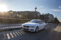 BMW 330e