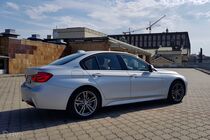 BMW 330e (2015)