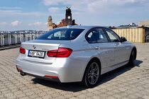 BMW 330e (2015)