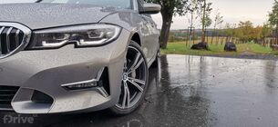 BMW 330e (2019)