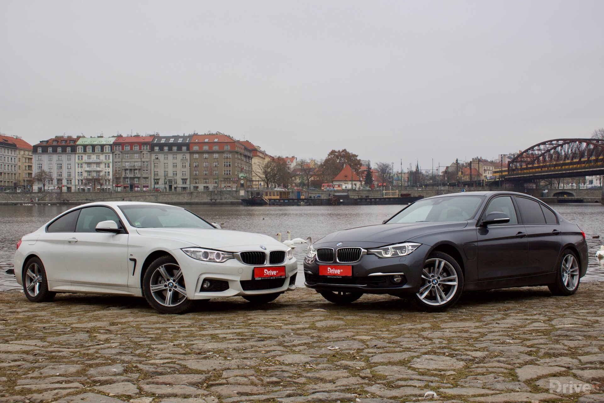 BMW 330e vs BMW 428i